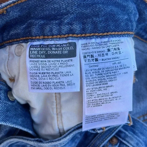 Levi's 501 Premium Women's Distressed Denim Cutoff Jean Shorts 28‎ Hi Waist - Picture 6 of 11